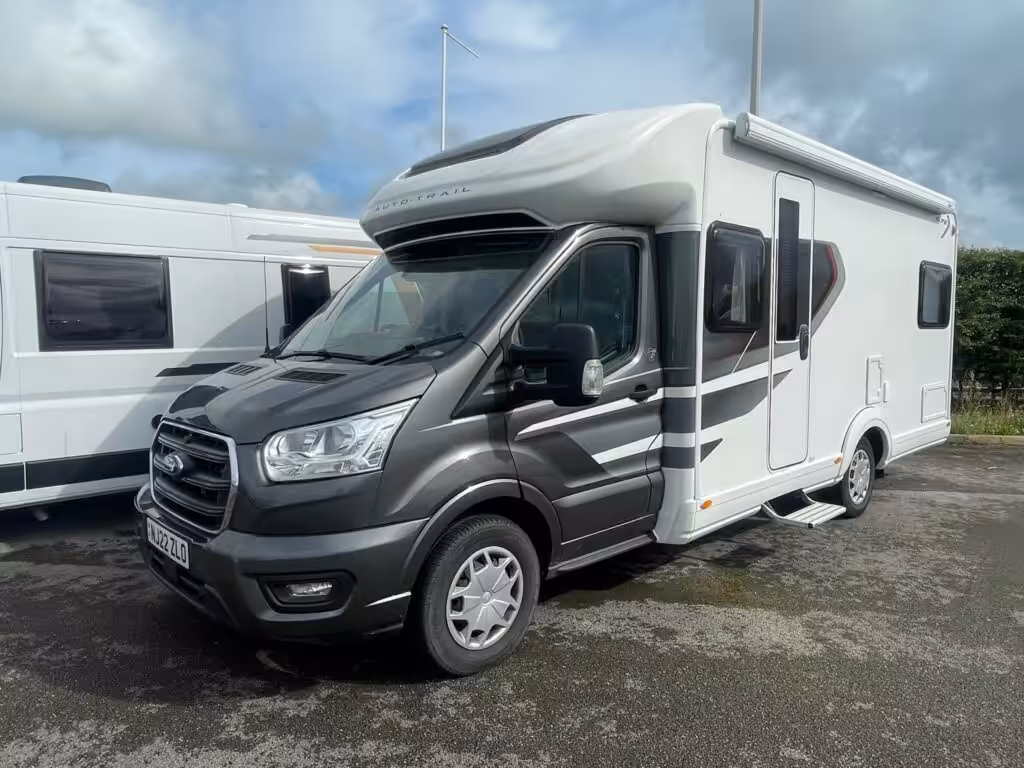 Auto-Trail F72