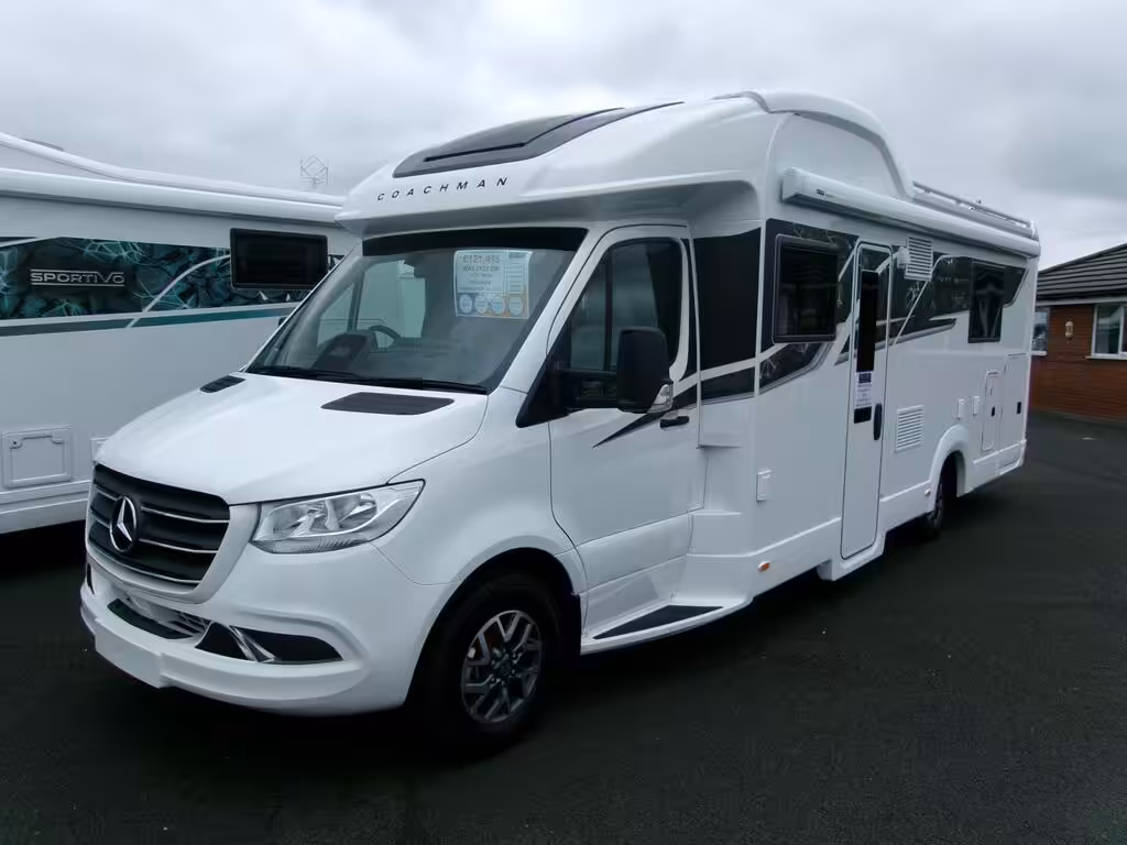 Coachman Travel Master 545