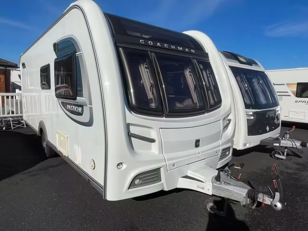 Coachman Pastiche 560/4